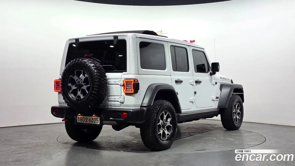 Jeep Wrangler — фото 2