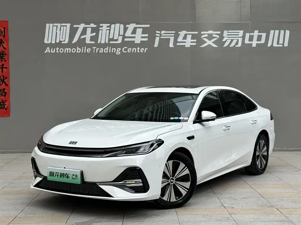 Geely Galaxy A7 — фото 1