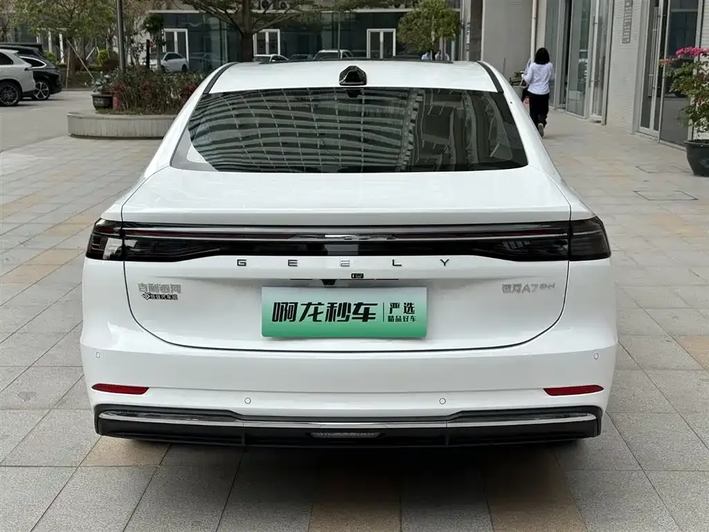 Geely Galaxy A7 — фото 4