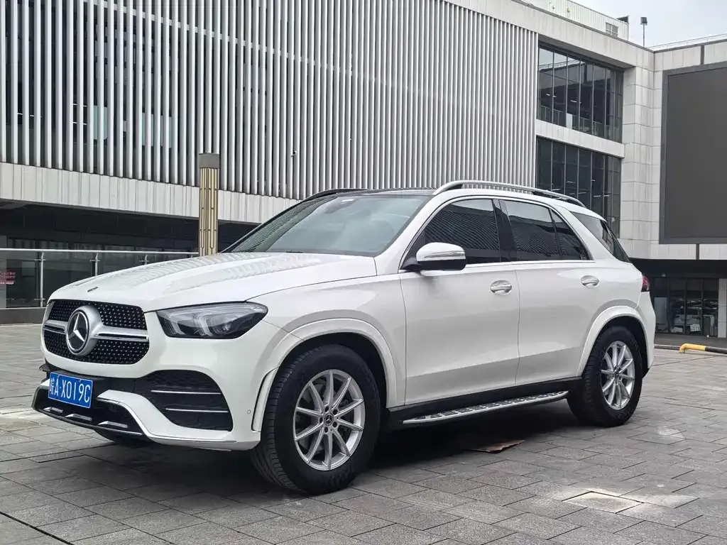 Mercedes-Benz GLE — фото 1
