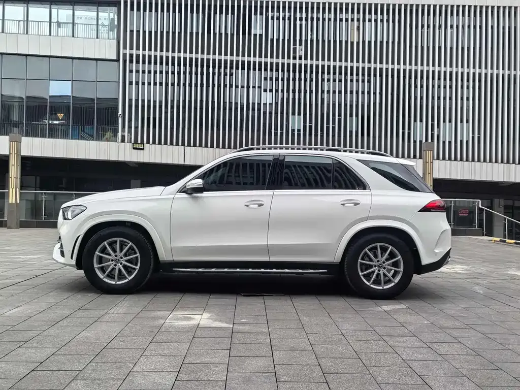 Mercedes-Benz GLE — фото 10
