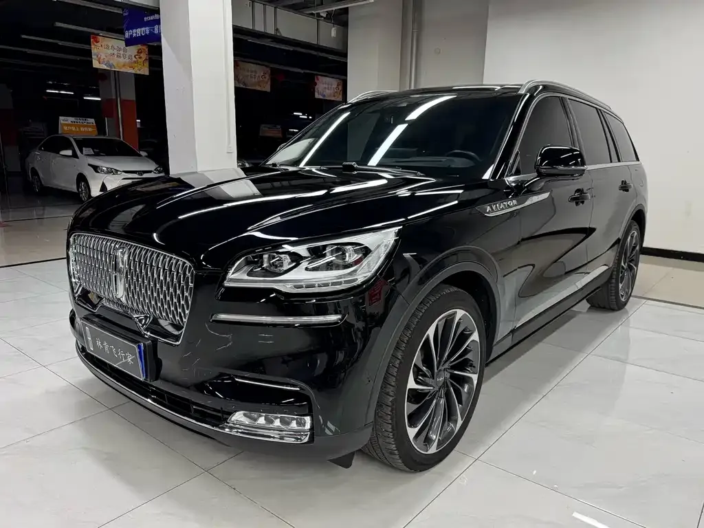 Lincoln Aviator — фото 1