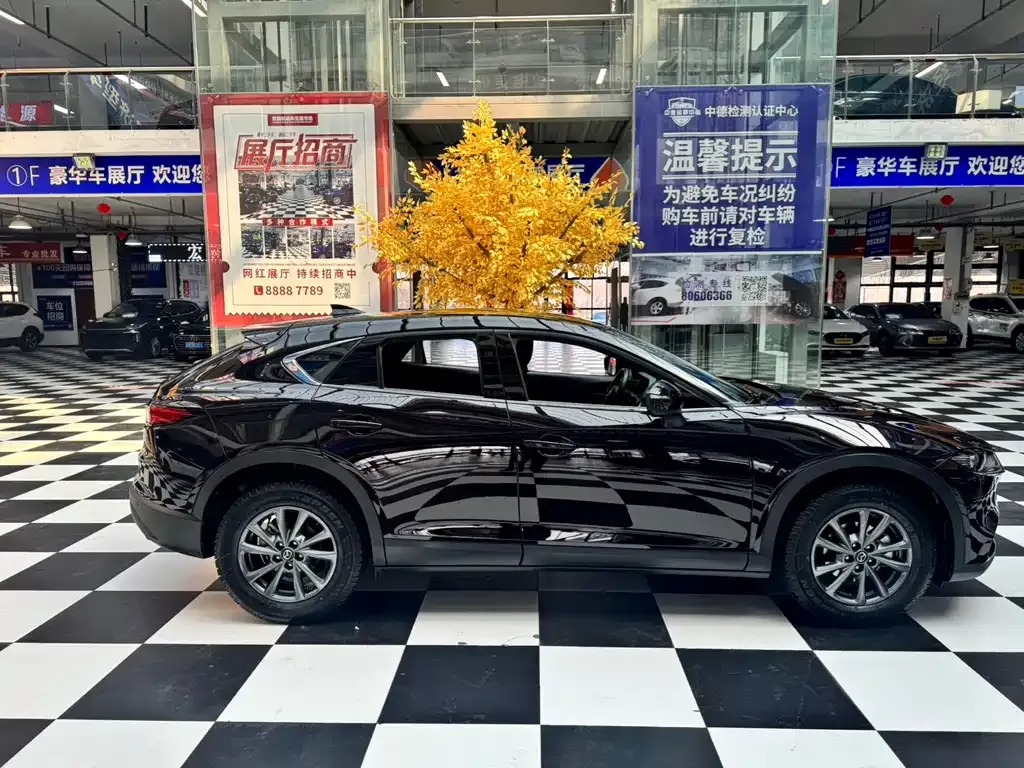 Mazda CX-4 — фото 3