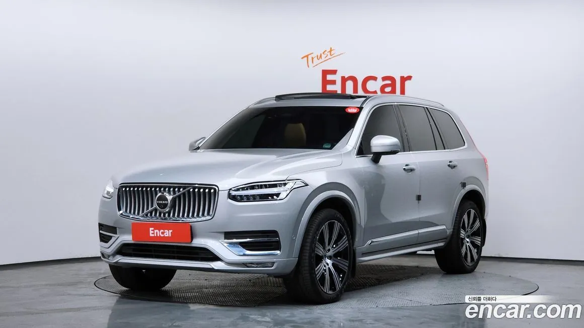 Volvo XC90 — фото 1