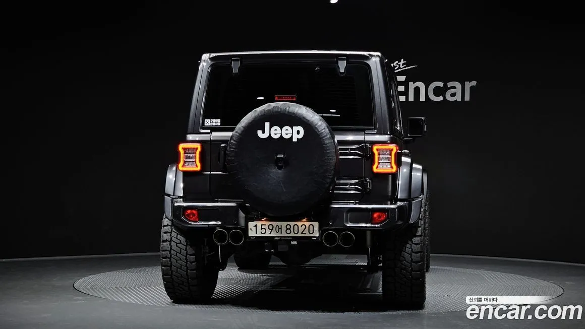 Jeep Wrangler — фото 8