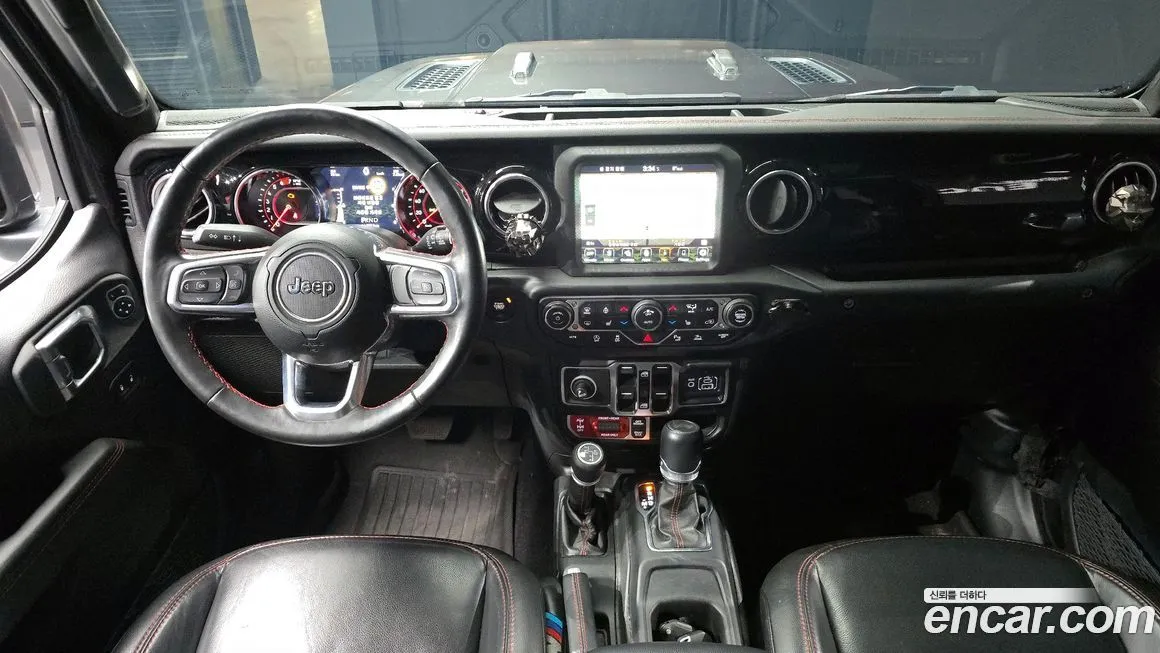 Jeep Wrangler — фото 6