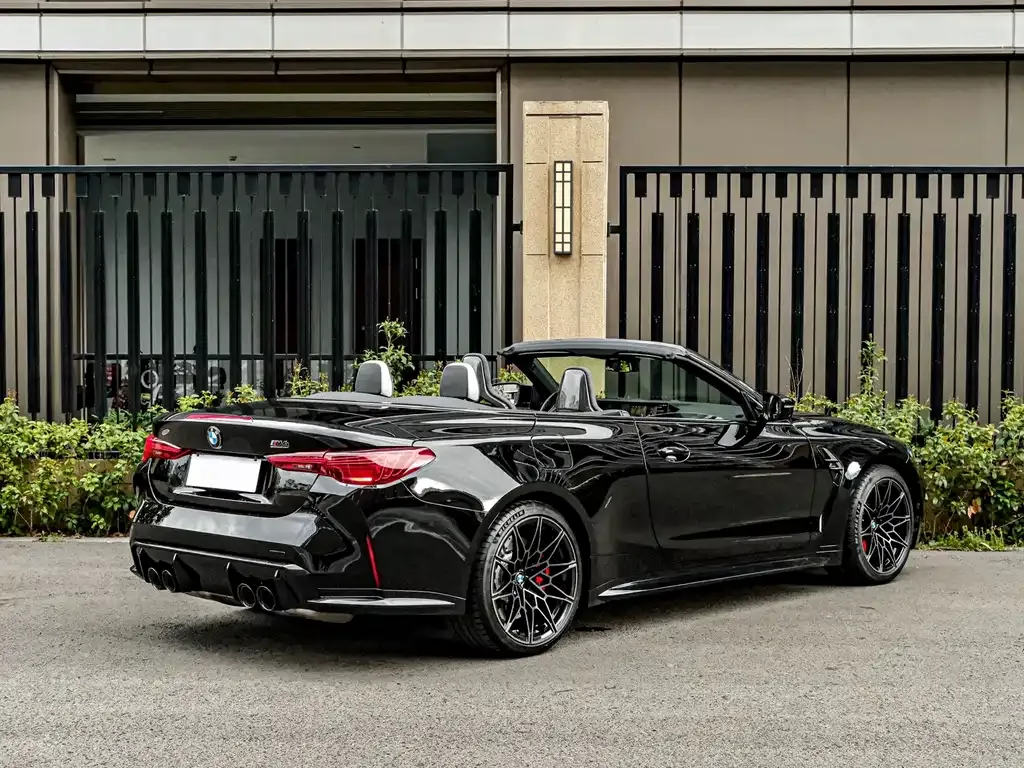BMW M4 — фото 10
