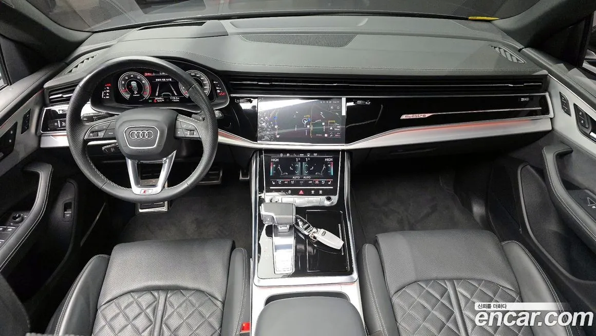 Audi Q8 — фото 9