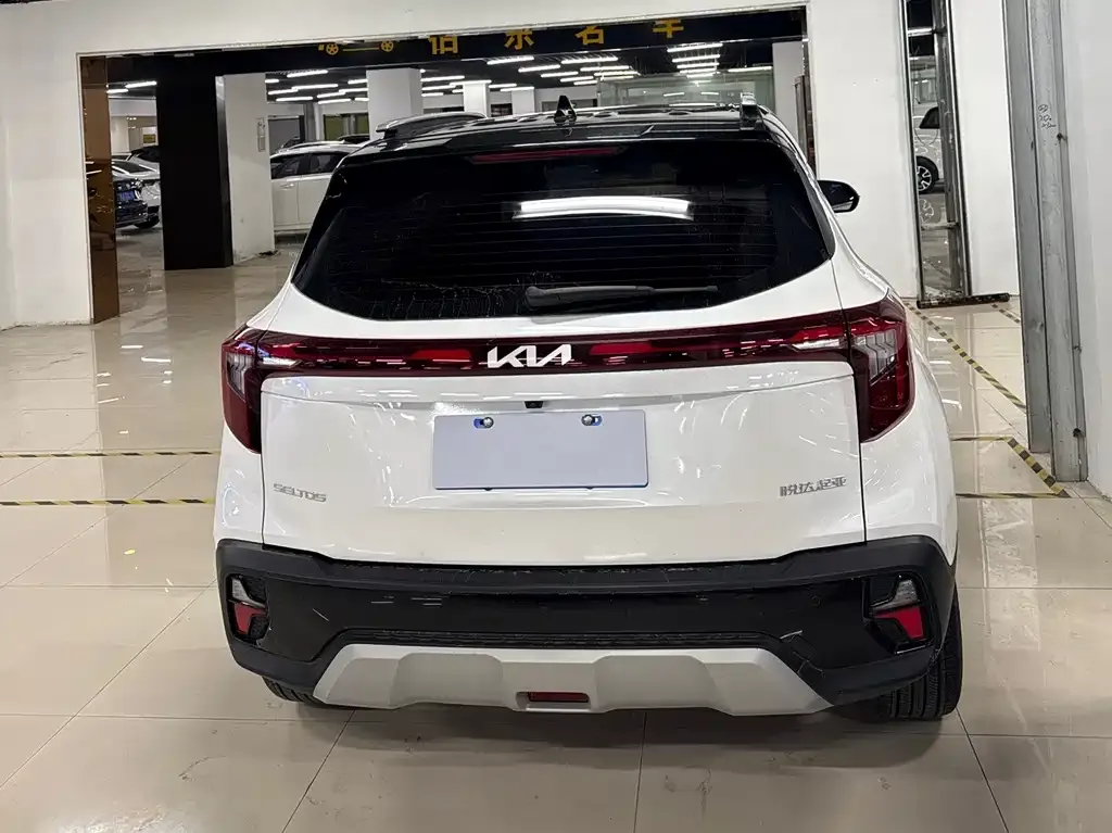 Kia Seltos — фото 4