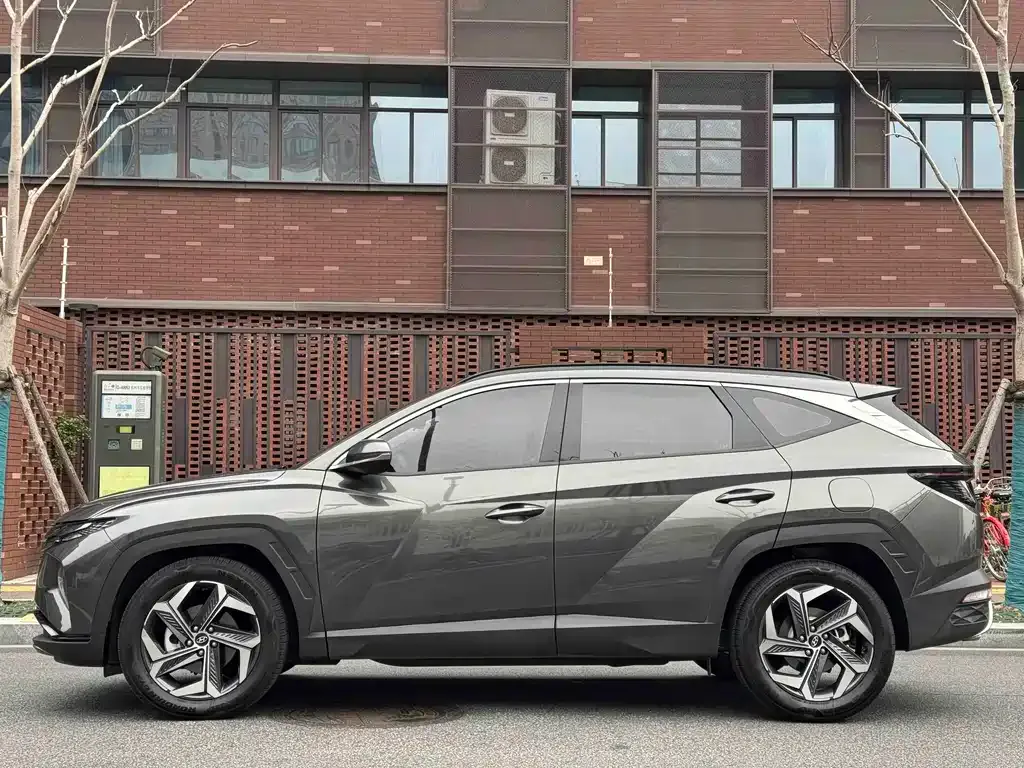 Hyundai Tucson — фото 7