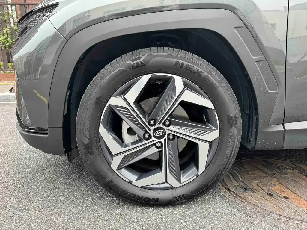 Hyundai Tucson — фото 8