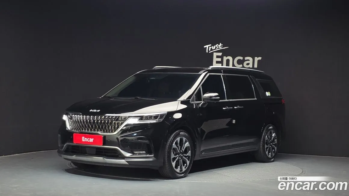 Kia Carnival — фото 1