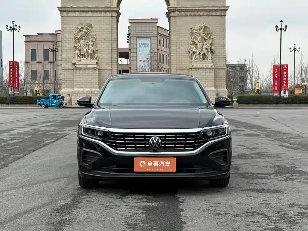 Volkswagen Passat — фото 8