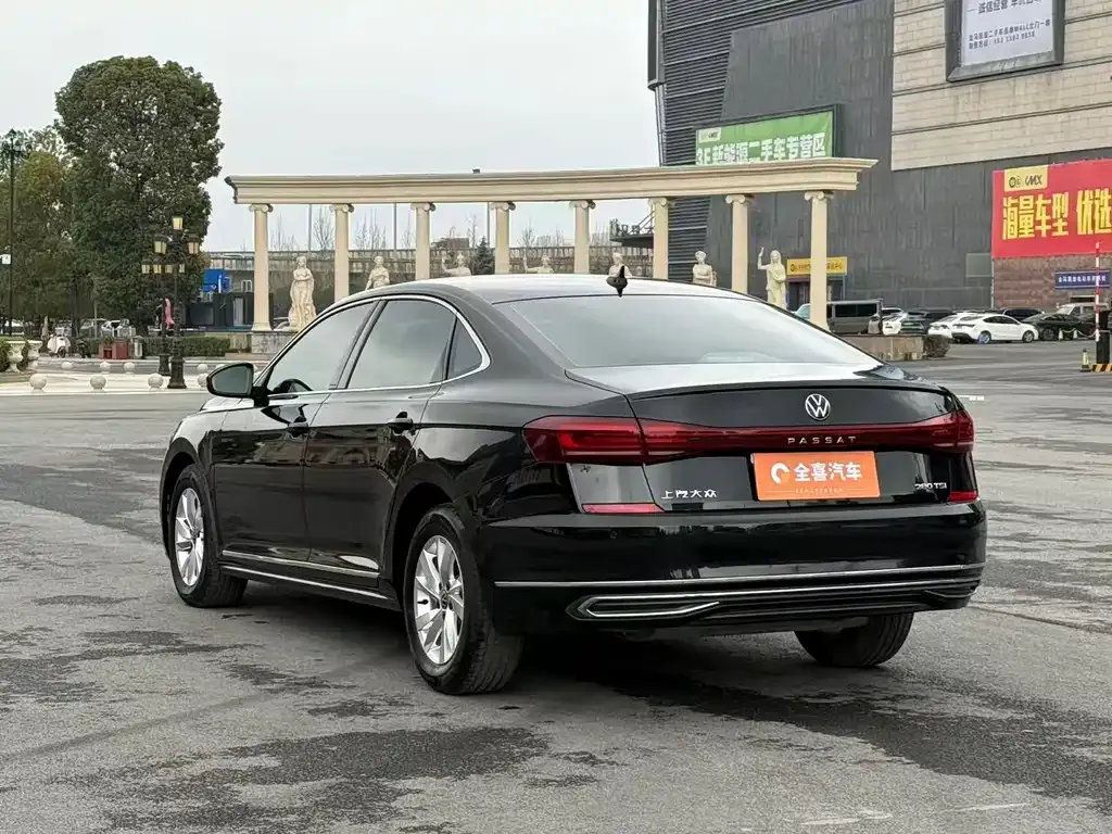 Volkswagen Passat — фото 3