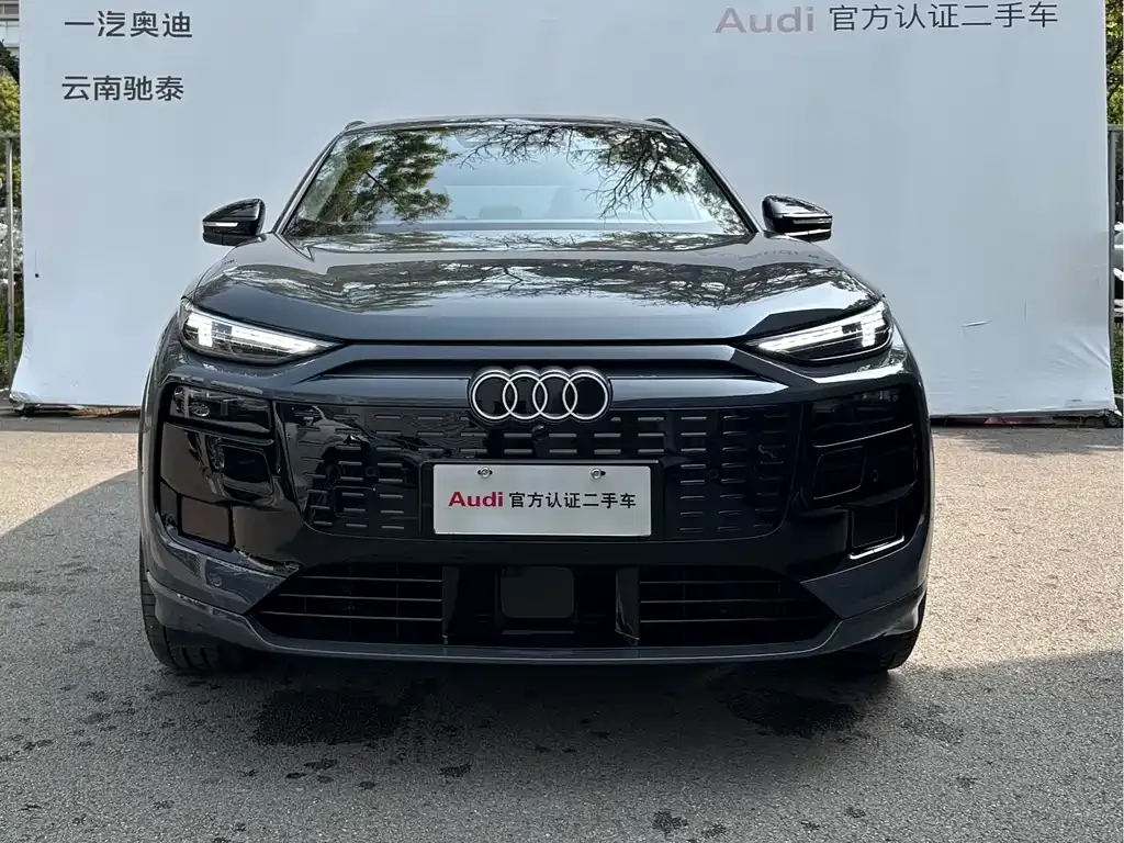 Audi Q6L e-tron — фото 4