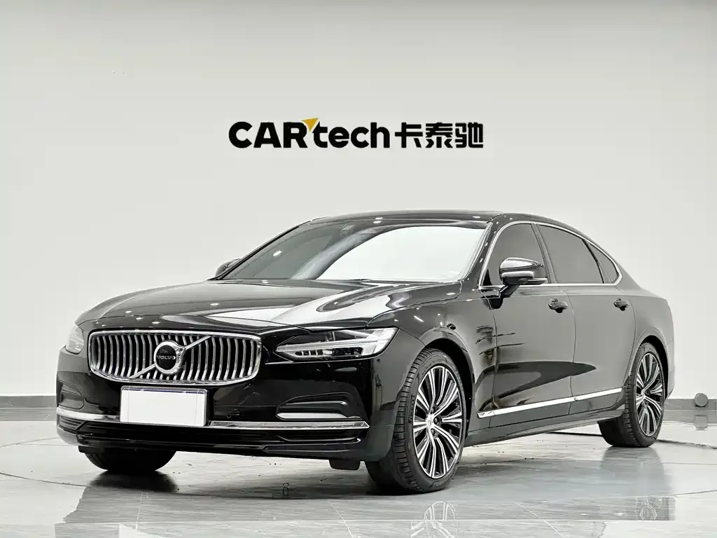 Volvo S90 — фото 1