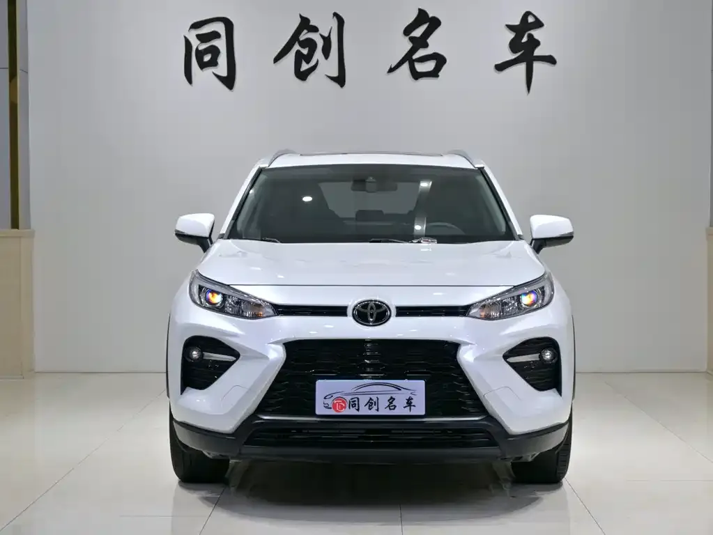 Toyota Wildlander — фото 8