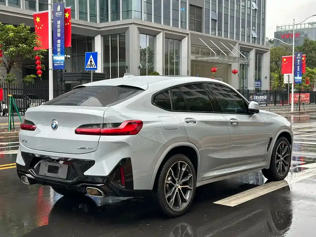 BMW X4 — фото 7