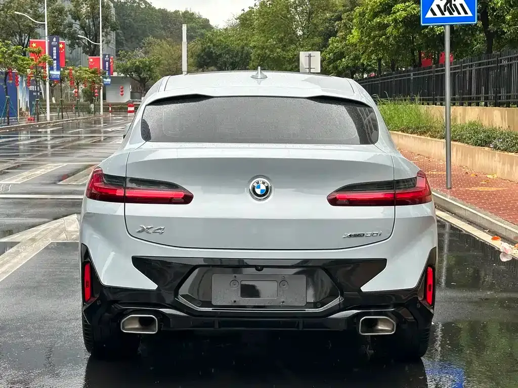 BMW X4 — фото 8