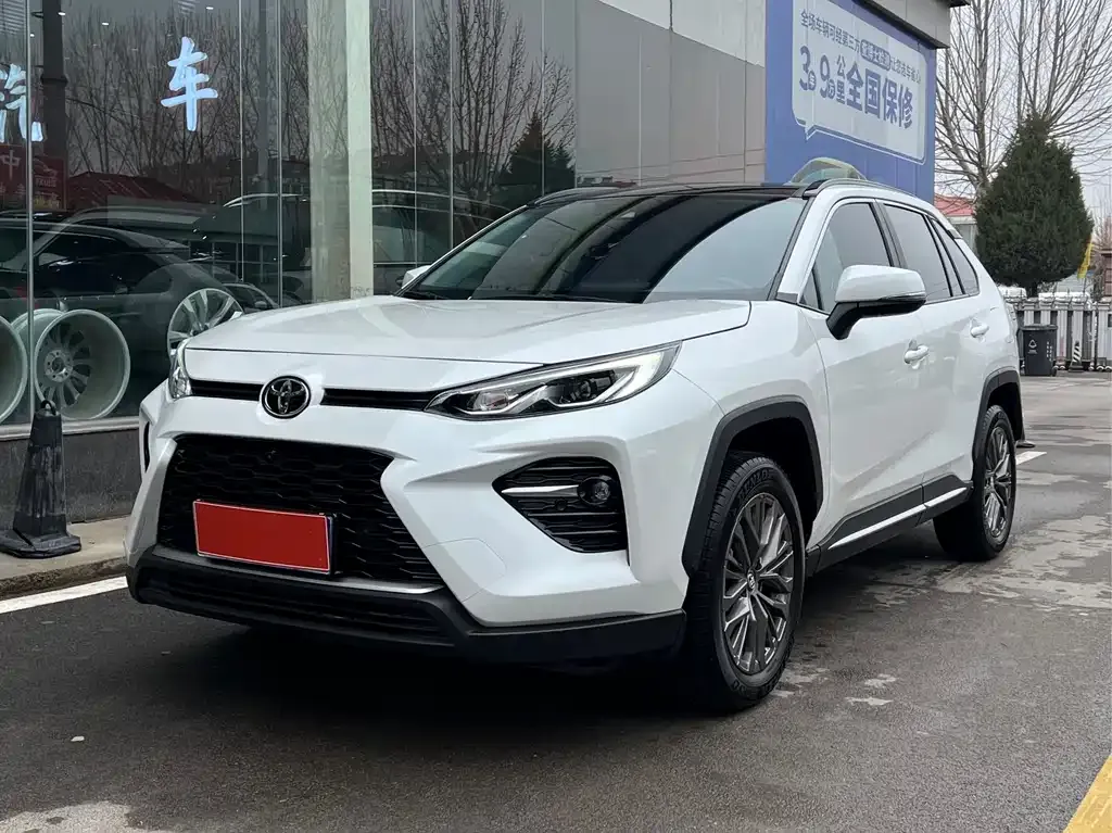 Toyota Wildlander — фото 1