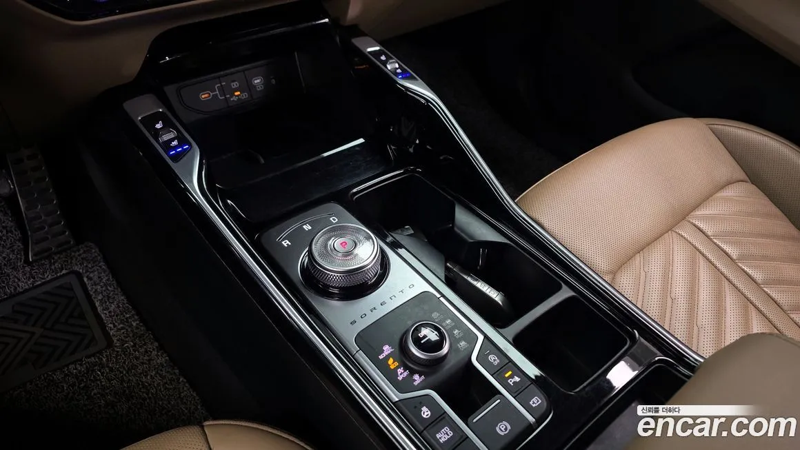 Kia Sorento — фото 10