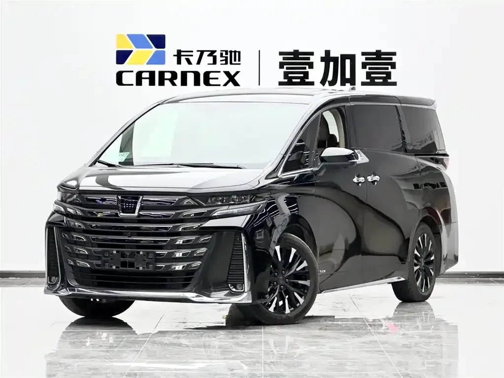 Toyota Vellfire — фото 1