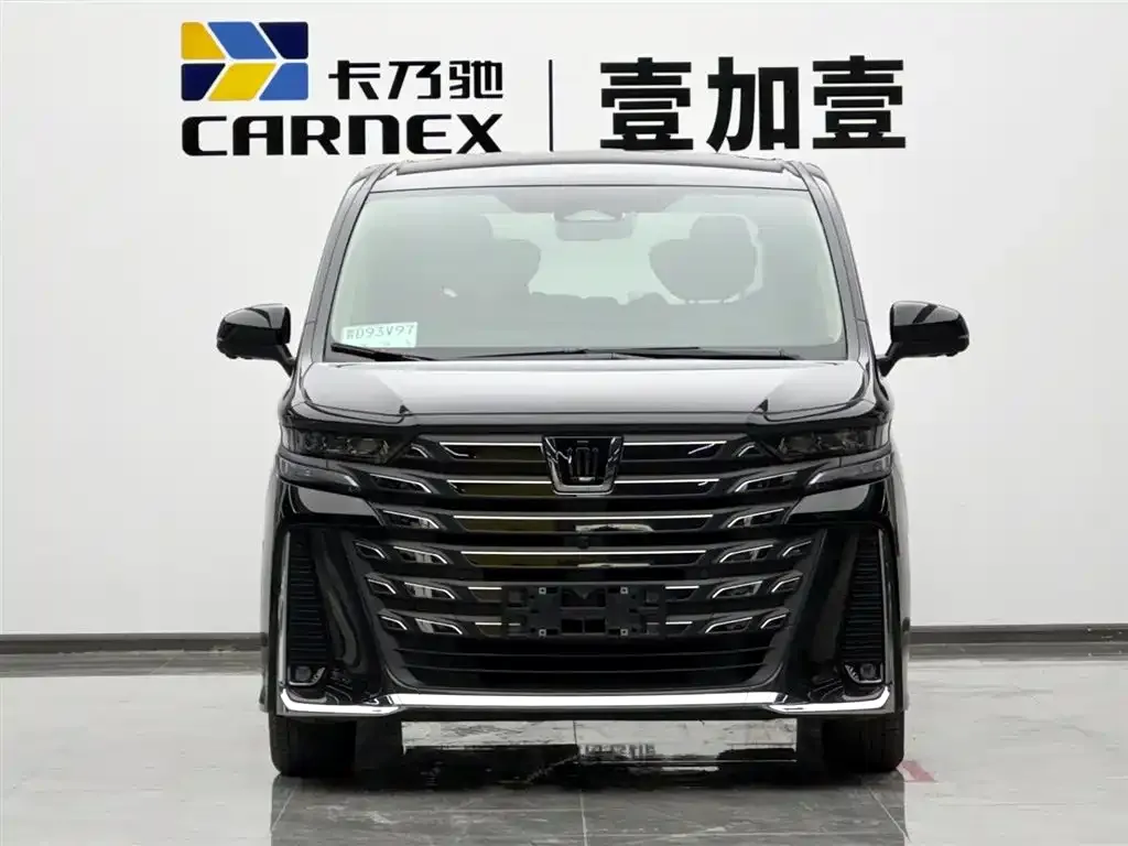 Toyota Vellfire — фото 2