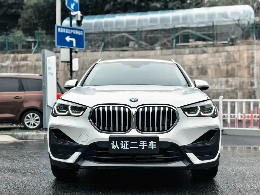 BMW X1 — фото 6