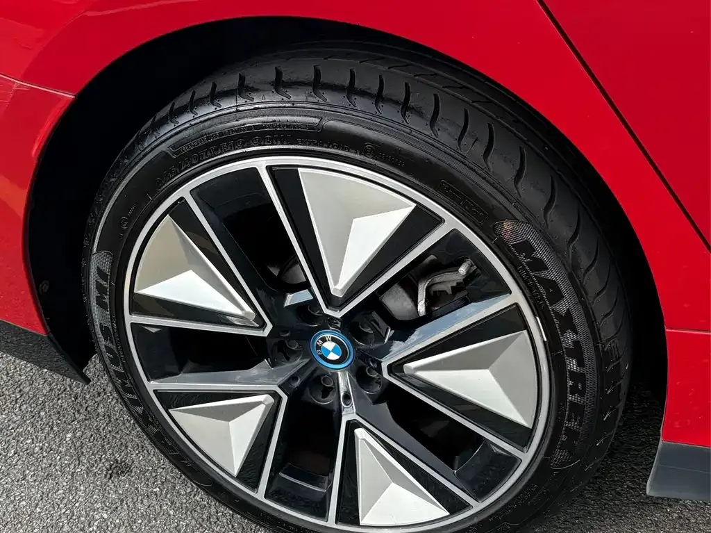 BMW i3 — фото 8
