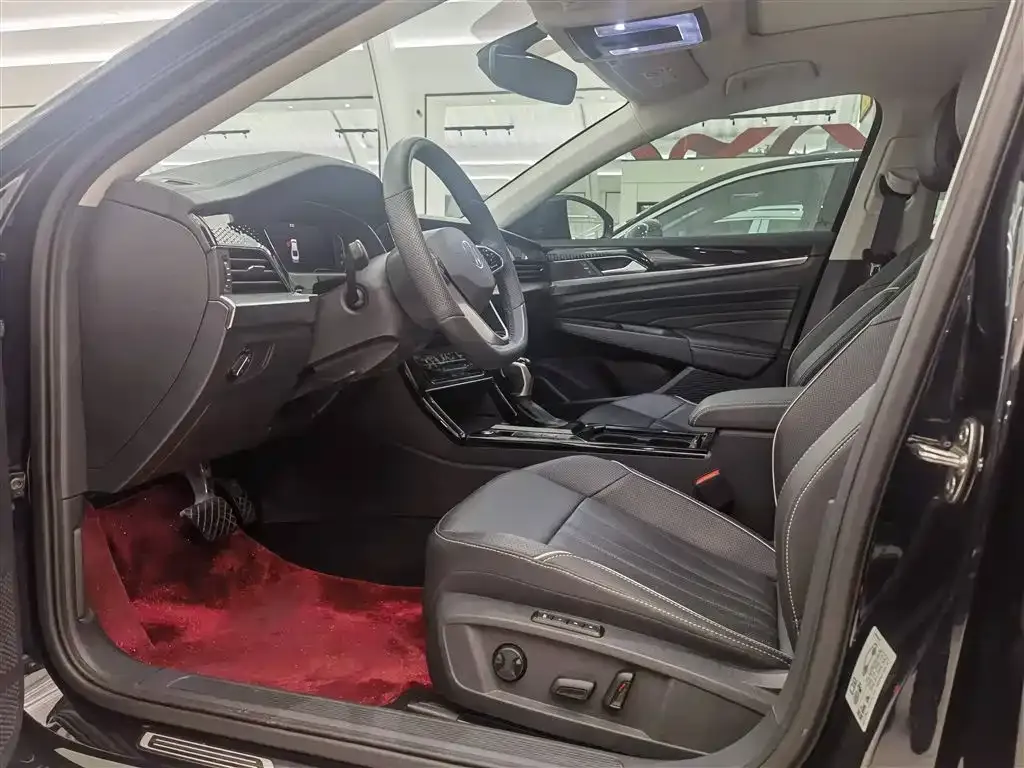 Volkswagen Passat — фото 5