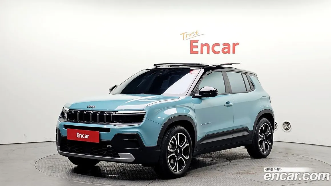 Jeep Avenger — фото 1