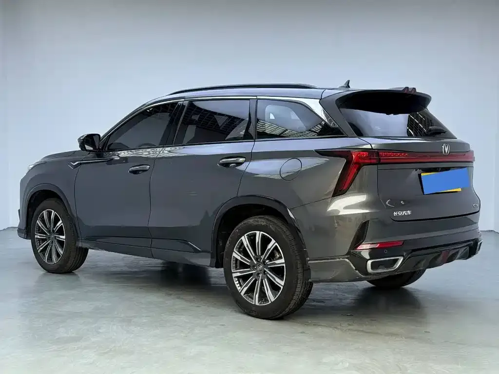 Changan CS75PLUS — фото 4