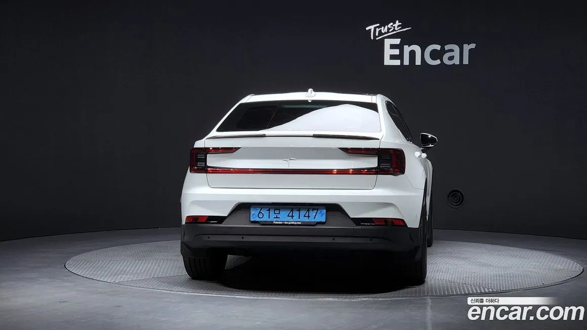 Polestar Polestar 2 — фото 10