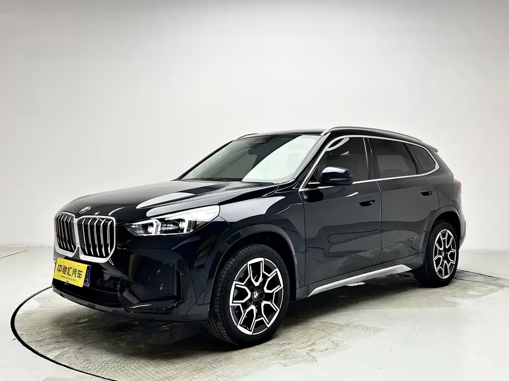 BMW X1 — фото 1