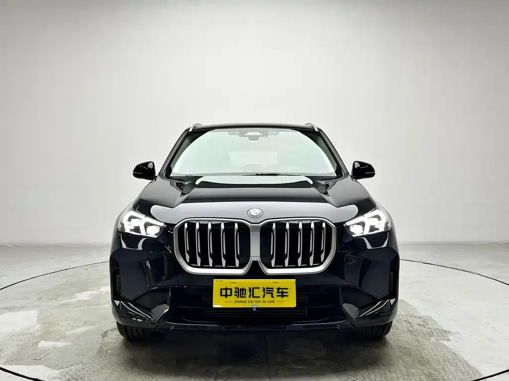 BMW X1 — фото 10