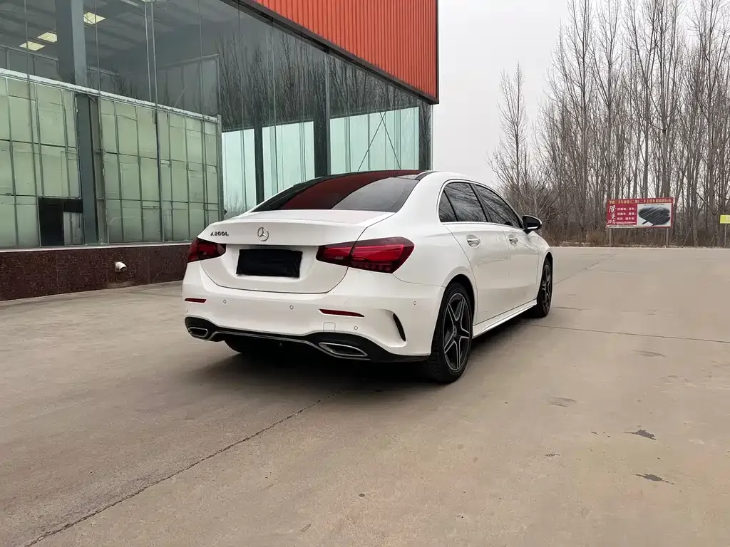Mercedes-Benz A-Class — фото 10