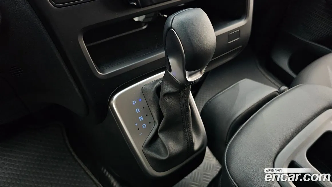 Hyundai Staria — фото 3