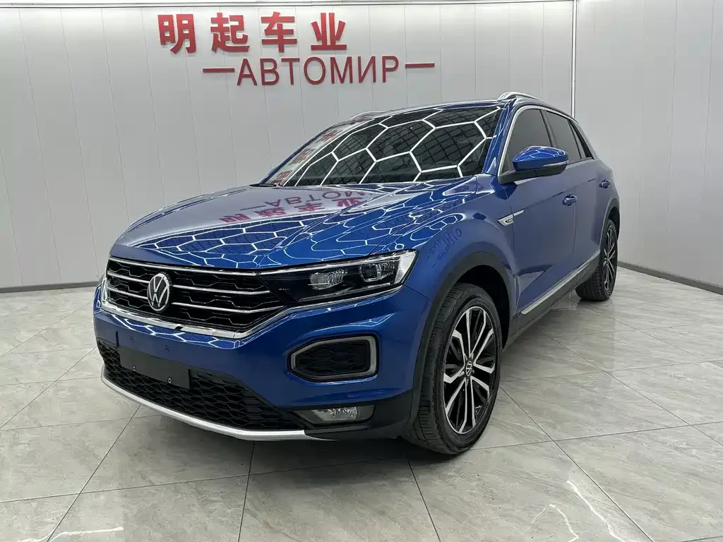 Volkswagen T-Roc — фото 1