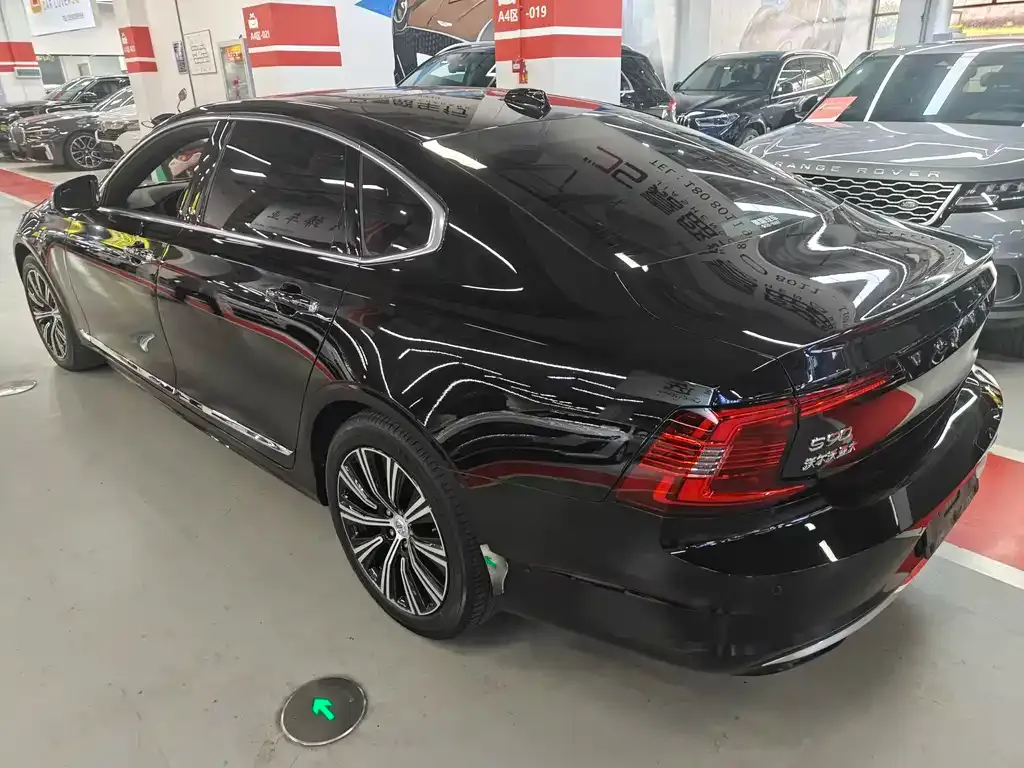Volvo S90 — фото 2