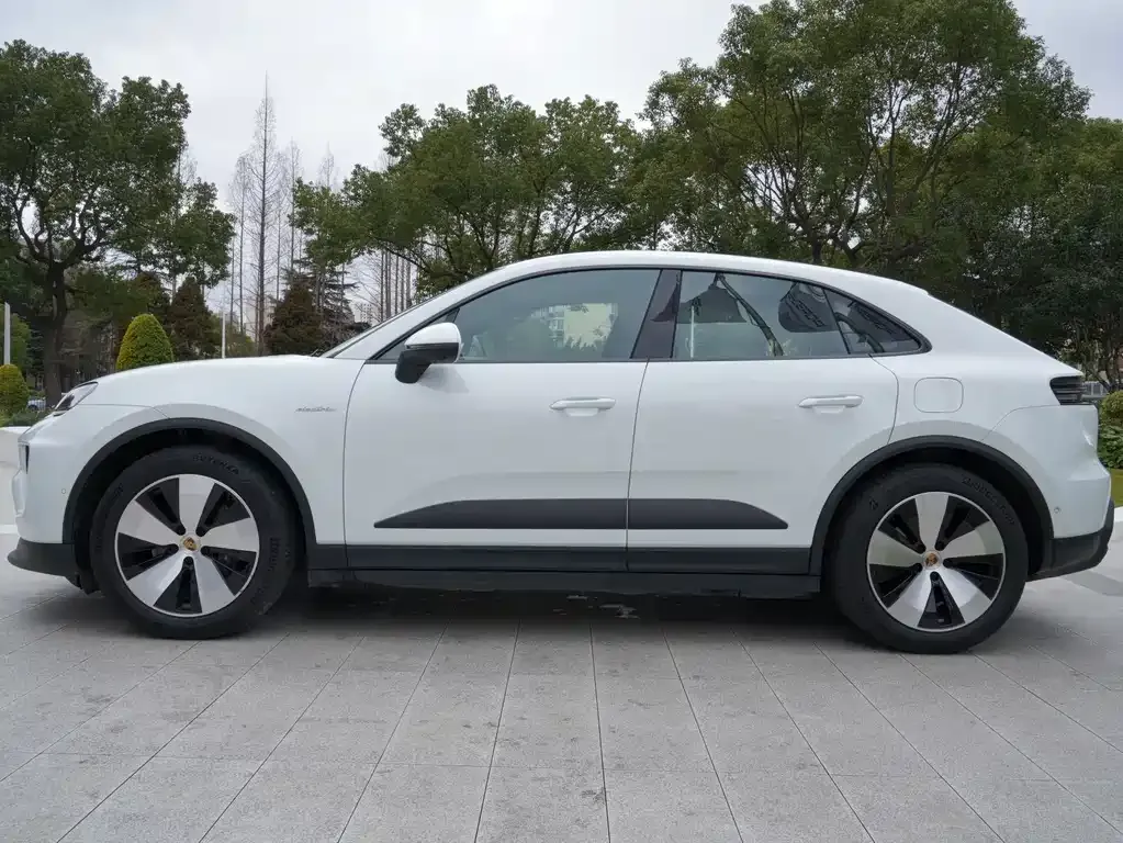 Porsche Macan EV — фото 9
