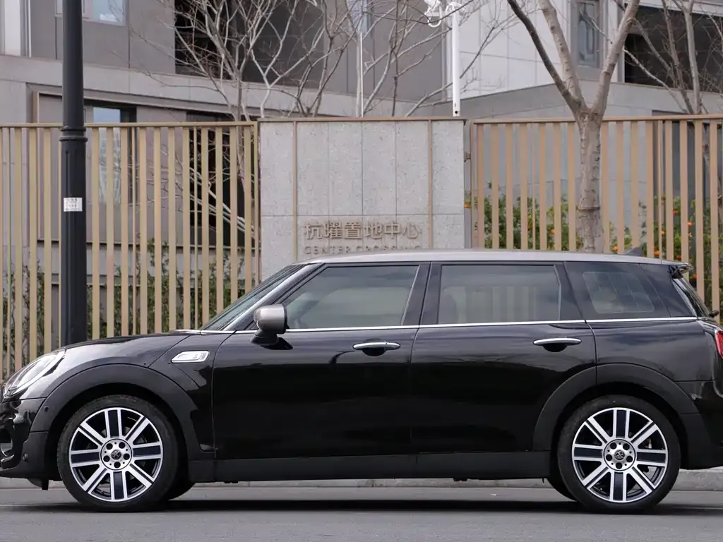 MINI Clubman — фото 8