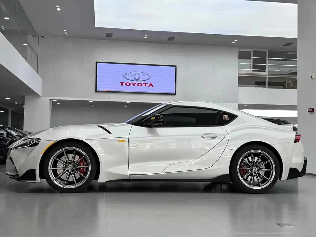 Toyota Supra — фото 10