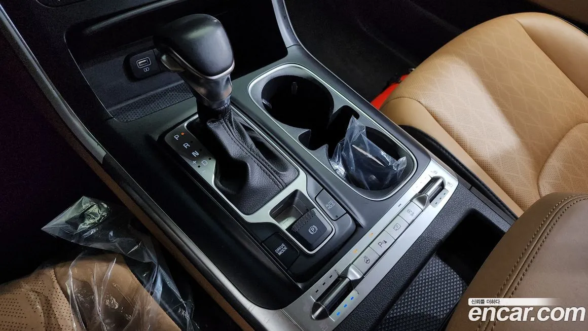 Kia Carnival — фото 10