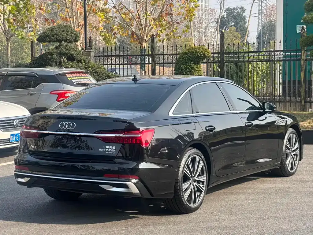 Audi A6L — фото 10