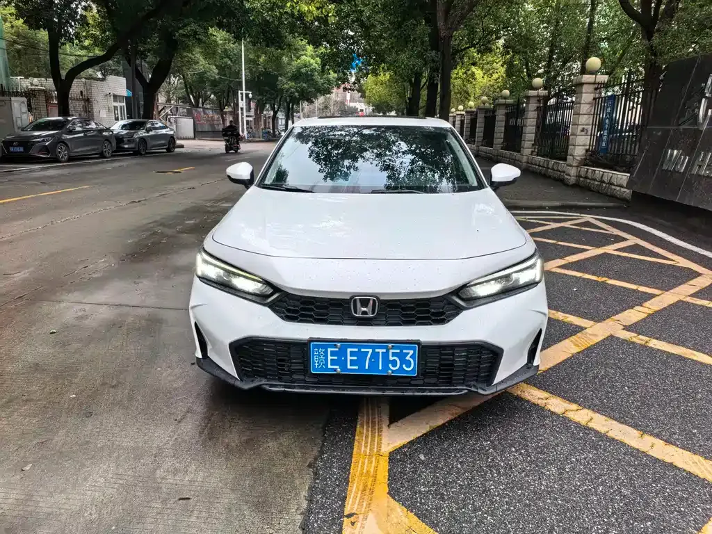 Honda Civic — фото 7