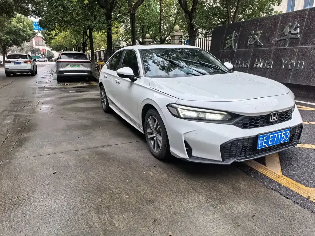 Honda Civic — фото 10