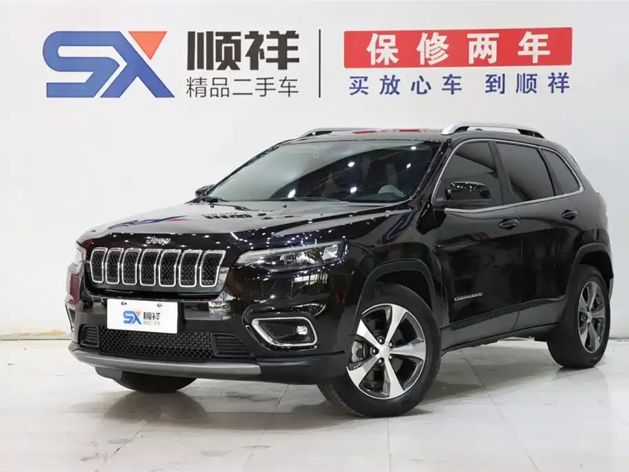 Jeep Cherokee — фото 1