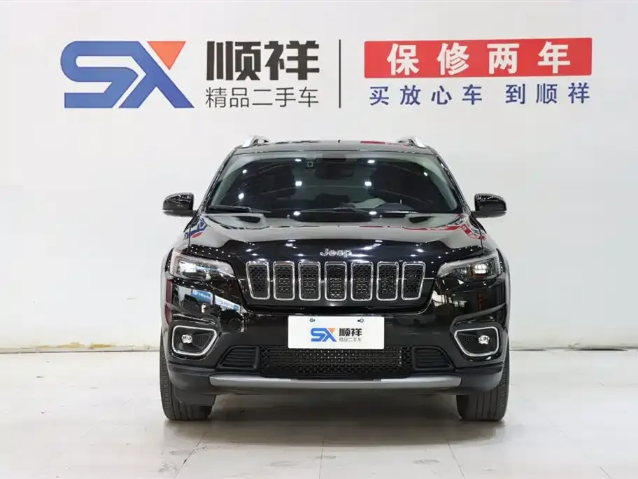 Jeep Cherokee — фото 9