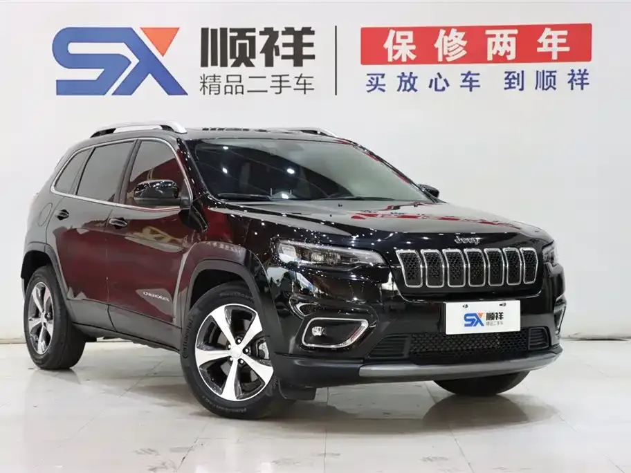 Jeep Cherokee — фото 8