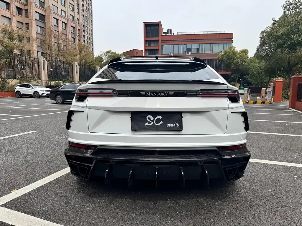 Lamborghini Urus — фото 4